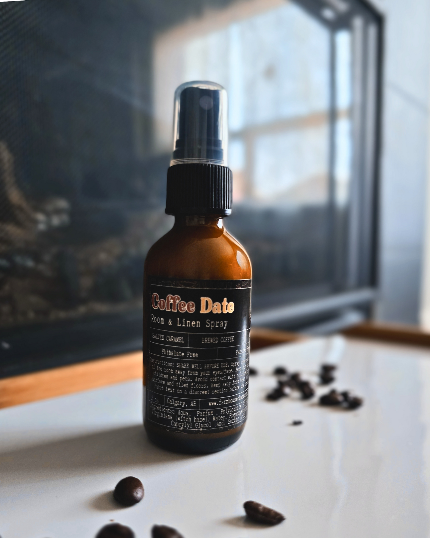 Farmhouse Charm Candles Transform any space into the coziest corner café! Coffee Date Room & Linen Spray combines the rich aromas of salted caramel, freshly brewed coffee, and creamy warm milk. A few spritzes are all it takes to infuse your home or linens with an irresistible, comforting scent.