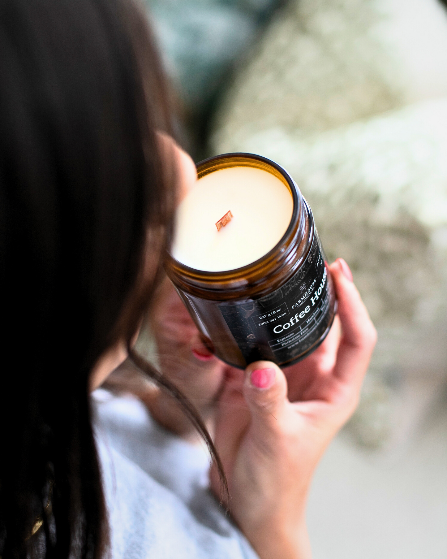 Fuel your space with the irresistible aroma of rich espresso, creamy hazelnut, and a swirl of warm milk. Whether you're a coffee addict or just love cozy vibes, this candle brews up pure comfort!
www.farmhousecharmcandles.com