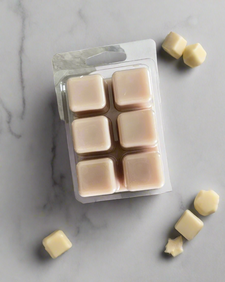 Cozy Cabin Soy Wax Melts is more than just a aroma, it's an experience that will take you on a journey to a place of comfort and relaxation. The blend of bergamot, tea leaf, and cedarwood creates a unique fragrance that is perfect for fall and adds a touch of farmhouse charm to any living space.  size: 2.5 oz. (75 g)