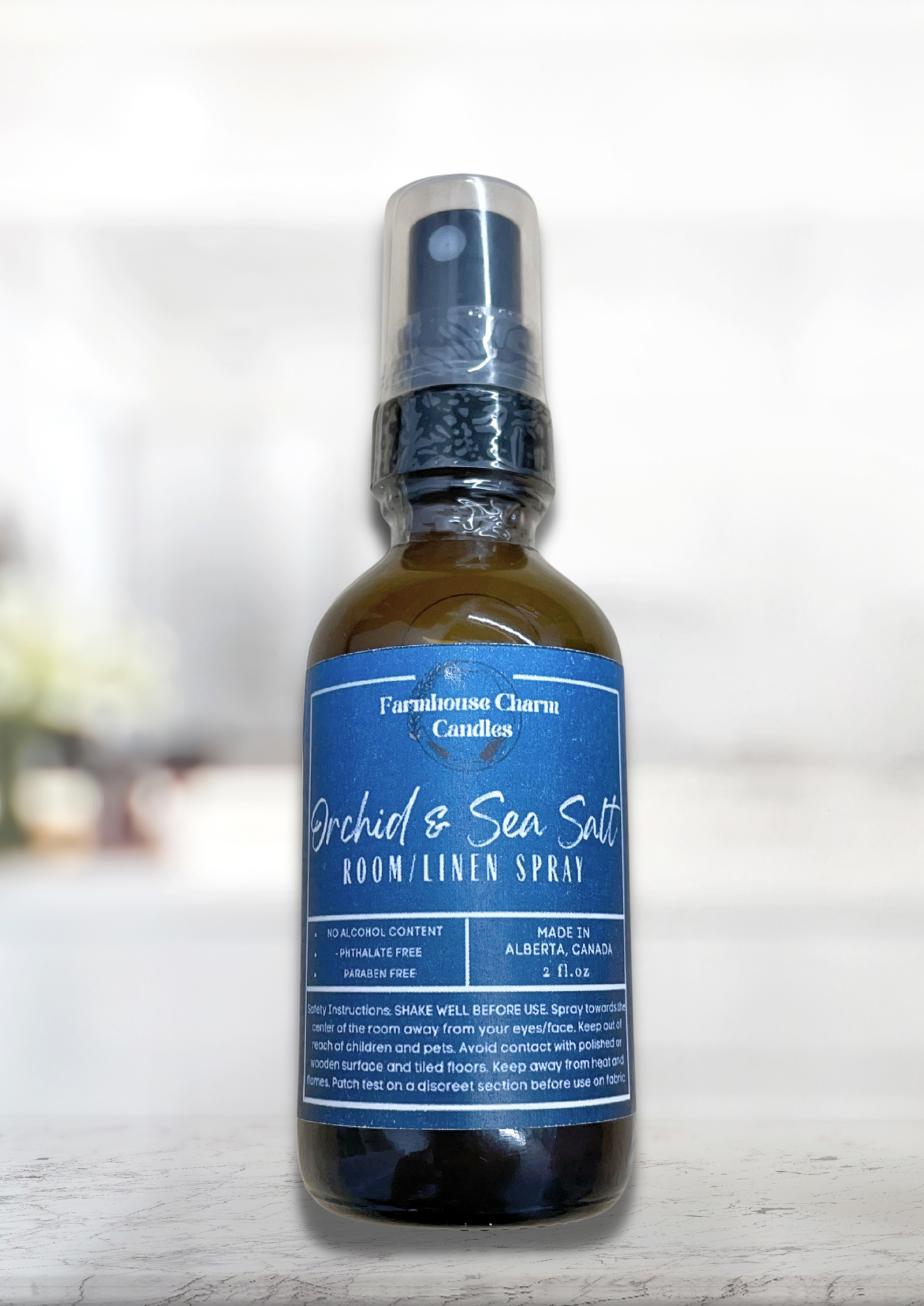 Orchid & Sea Salt Room and Linen Spray- Farmhouse Charm is a blend of soft florals of orchid with a touch of jasmine and lily. It has a crisp aquatic highlights of sea salt mist that elevates the smooth and elegant aroma. It is truly an invigorating scent!